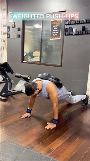 Weighted pushups class