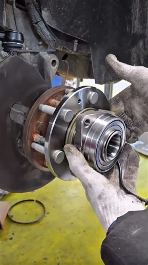 Install a powerful dynamo on the lower part of the motorcycle engine—it’s that important #shorts
