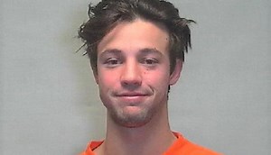 Social Media Star Cameron Dallas Arrested For Felony Assault After Allegedly Breaking Man's Nose In Hotel Fight | Oxygen