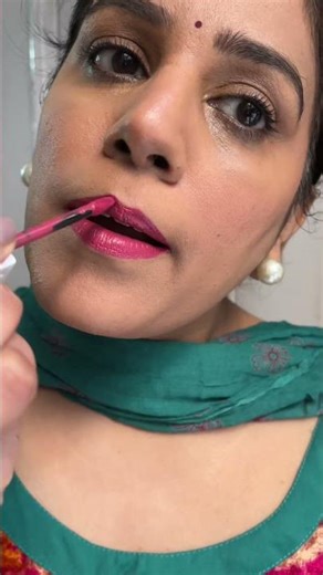 New shade alert!Maybelline superstay Matt ink lipstick perfect for holiday season #lipstickswatches