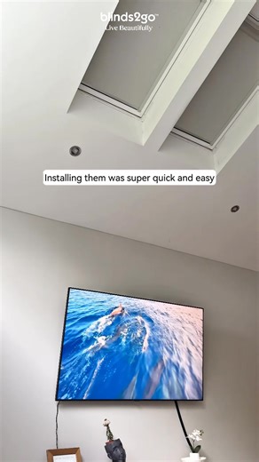 Ready for an upgrade? Experience the luxury of effortless light control 🙌 Our solar-powered blinds are the ultimate solution for your hard-to-reach skylights. 📷: @ugcwithellawinter | Blinds 2go