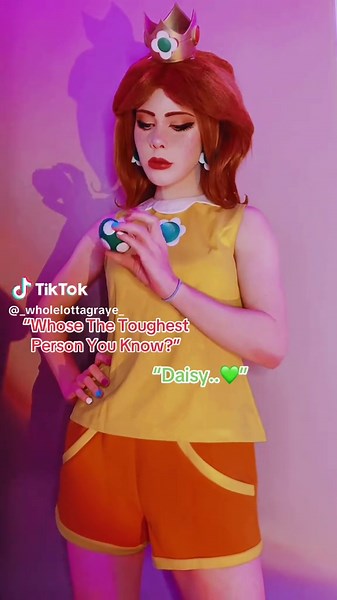 Princess Daisy Cosplay Transformation Challenge
