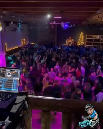 WARWICK NY - WARWICK NY- WARWICK NY TOMORROW 💫 Blue Arrow Farm 🐗 Presents “A NIGHT OF FREESTYLE MUSIC” 🪩 Friday, November 21st - 6pm to 10pm LIVE On Stage , it’s the award winning DJ Frankie Cutlass 🎧 Also DJ C-4 🎧 “All Proceeds Go Towards The Animals At Blue Arrow Farm” Blue Arrow Farm 86 Glenwood Rd, Pine Island, NY 10969 “GET YOUR TICKETS NOW” 👇🏼 https://bluearrowfarmllc.ticketspice.com/dj-frankie-cutlass | Cutlass Radio