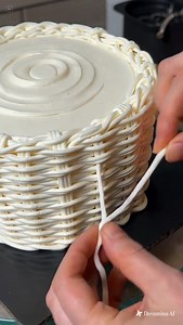 Basket Weave Speedrun CAKE DECoration #cake #cupcakedecorating #cakereels #Amazing #fbreelsvideo | Cake Craft Studio