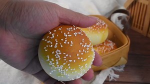 Artificial Bread 6Pcs, Fake Bread Simulation Food PU Slow Rebound Sesame Roll Bread for Home Hotel Kitchen Shop Decoration Party Photography Prop