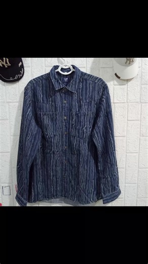 Sieu phẩm. Cực hiếm . Cúc bấm Khoác sơ-mi jean full hoạ tiết Khoác nắng tốt Lee 101 Vai 47. Ngực 55. Dài 74-78 Độ mới cao