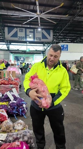 Paddy’s markets Flemington #paddysmarketsflemington #paddysmarkets #wogboyeats #sydneymarkets