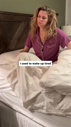 ✅ If you want to follow an integrated, holistic, natural approach, this is the book you want in your possession. With the Herbal Synergies Book by your side, you’ll have a complete roadmap to take care of your health at home naturally: 👉The ‘forgotten’ plants & herbs found in most gardens that support healing 👉260 powerful plants & natural remedies 👉2-4 pictures per plant for easy identification 👉Expert advice on growing, collecting, and preparing plants to harness their healing power 📗Grab