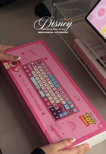 The Cutest Mechanical Pink Keyboard Revealed
