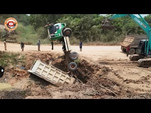 Ultimate Compilation of the Most Dramatic Truck, Tractor, and Train Incidents 2025