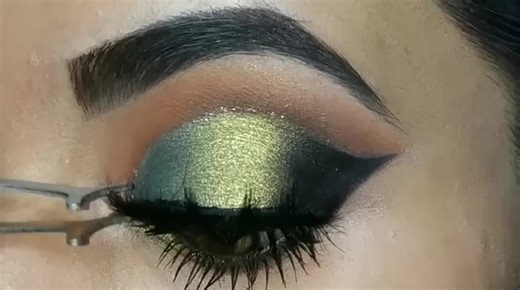 Step-by-Step Makeup Tutorial for Beginners