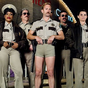 Phew! Niecy Nash, Wendi McLendon-Covey and More Original Cast Join Reno 911! Revival