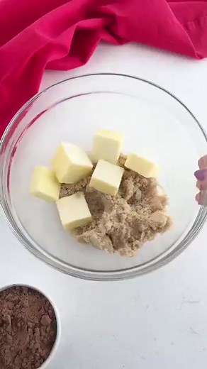 16K views · 74 reactions | Let’s hear it for these red velvet brownies! If you need a quick, easy, and absolutely delicious dessert for your next party or picnic, try out these! Recipe on cakemehometonight.com! #redvelvet #brownies #brownie | Cake Me Home Tonight | Facebook