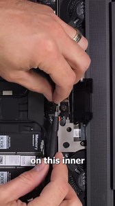 The first modular laptop of its kind! #framework #jerryrigeverything