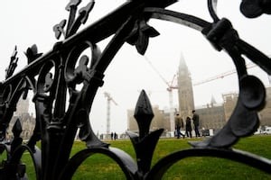 Warm weather, rain and snow in the forecast for Ottawa this weekend