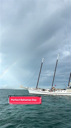 Bahamas Bliss: Private Beach & Rainbows on Liveaboard