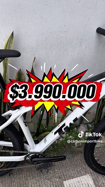 🚴‍♂️🔥 Atención amantes del MTB 🔥🚴‍♂️ Llegaron las nuevas TWITTER LEOPARD PRO y TWITTER M5, dos máquinas en fibra de carbono diseñadas para quienes quieren más velocidad, más control y más rendimiento en la montaña. Estas bicicletas vienen con marco en carbono BOOST, cableado interno, suspensión de aire con bloqueo remoto, frenos Shimano MT200 y un potente grupo Shimano Deore de 12 velocidades, ideal para subir fuerte y bajar con total seguridad. Además, incorporan manillar integrado en carbo