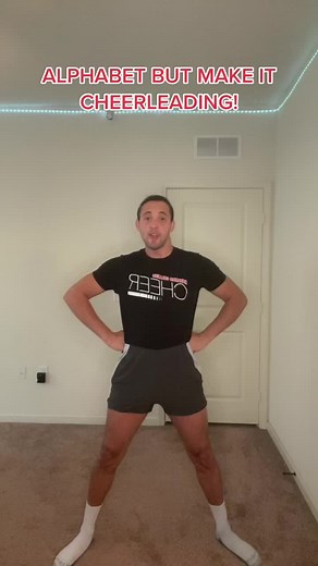Get set…THE END THO, I’m SCREAMING! 📣Sound creds to( @cheerlebridee) #cheer #alphabet #abcs #cheerleading #dance #fy #comedy #theend #wow #jump