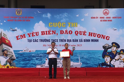 Sôi nổi cuộc thi ‘Em yêu biển đảo quê hương’