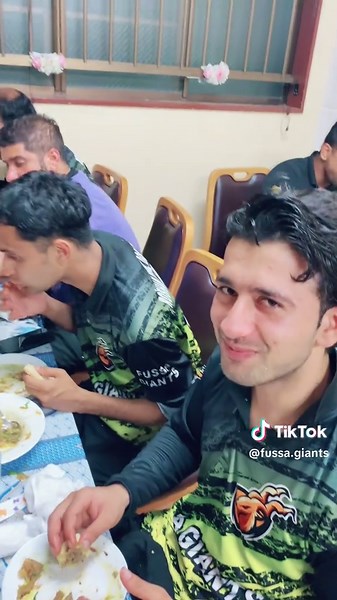 Post match celebration 🤩🥳 #japancricket #fussa #cricket #japan #fussagiants #クリケット #福生 #sano @Tayyab Malik🇯🇵 @ahmad haji37 @Ansar @AHMAD AMEER アハマド アミール @ATi🇯🇵 @Bilal @Sekhon in Japan🎌🇯🇵 @Sunny