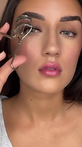 False lashes have never been easier to apply thanks to this genius hack using eyelash curlers and strategic glue placement 👀 📹 youngcouture via TikTok 🔗 https://trib.al/vXebZoF | GLAMOUR UK