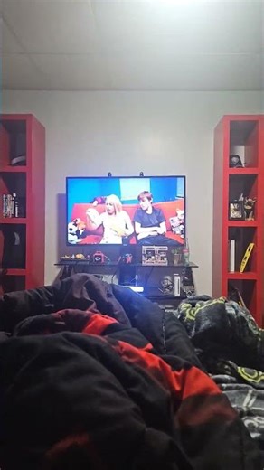 Sml in the background! lol #yt #ytshort #loop