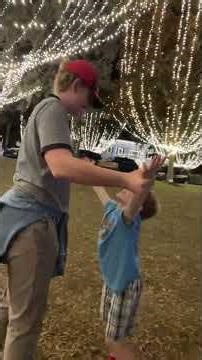 Mount Dora Christmas lights! #travelvlog