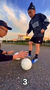 ⚽️Ball Mastery⚽️ ✅️Ball Control, Football / Soccer Skills Training Drills Ideas 📹 Credit To @mao.1014.2013 - You Can These On Instagram 👌🏻 #ballcontrol #dribblingskills #soccerskills #ballmastery #funfootball #footballer #footballislife #footballtime #trainingday #footballplayer #skillsdevelopment #footballtraining #footballplayers #soccertraining #soccer #skilldevelopment #soccerplayers #soccercoach #soccerislife #footballdrills #footballcoaching #football #soccerforlife #soccerpro #football