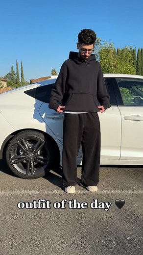 ye type fit 💿 #fyp #viral #fashion #fashiontiktok #fashioninspo #ootd #foryoupage #fypシ #streetwear