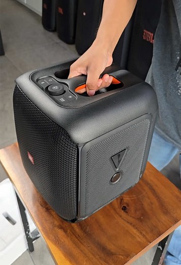 JBL PartyBox Encore Essential: Unboxing and Testing