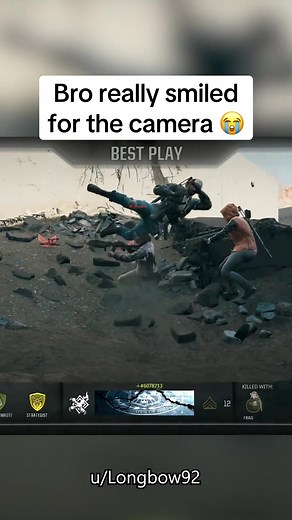 He dove just in time 💀😭 #blackops6 #bo6 #callofduty #gaming