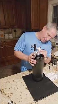 Portable Mini Keg Draft Beer Dispenser System with Drip Mat and Foldable Funnel 128 ounce Review