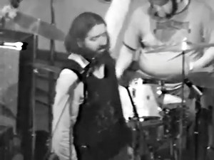 Paul Butterfield & Mike Bloomfield - Walking by Myself Location: Fenway Theater, Boston - December 10-11 1971. From the second reunion gig of members of the Paul Butterfield Blues Band: Paul Butterfield - harp, vocals, Mike Bloomfield - guitar, Mark Naftalin - piano, John Kahn - bass, Billy Mundi - drums. | Top Hat Crew's "Live Music Archives"