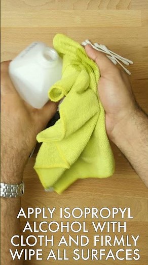 How To Clean Your PS5 Controller 🧼🎮👍🏽 | Complete #Shorts