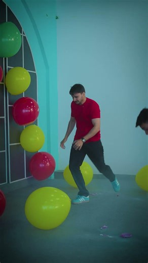 BALLOON फोड़ो 🎈 aur जीतो ₹10,00,000 के iPhone 📱#shorts