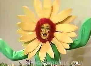 Christmas Creep Show! | Everything Is Terrible