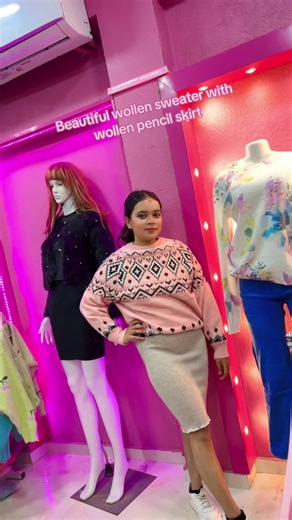 Stylish Woolen Sweater and Pencil Skirt Outfit