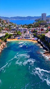 Playa angosta la más hermosa de Acapulco 😍 🌊💙 #Acapulco #Guerrero | Todo en Acapulco