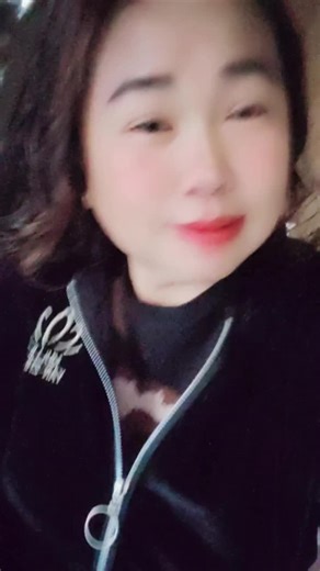 original sound - Noung Lain Kham Onn ပါဝင်သည့် kjhgfdsa (@kjhgfdsa0) ၏ ဗီဒီယိုများ