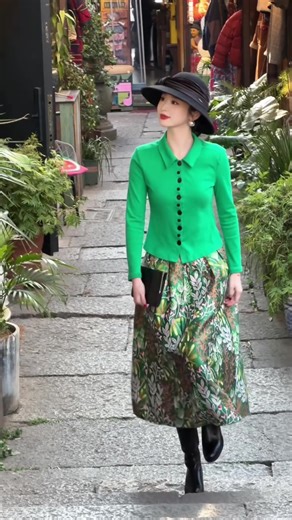 Sống 1 đời tích cực bạn sẽ thấy... Nắng thật đẹp... Mưa cũng thật dịu dàng... Bản thân thật vui vẻ và Nhân sinh quá đối lãng mạn #virals#outfit #vananhbui