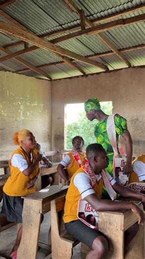 Behind the Scenes Fun with Lavonne and Friends