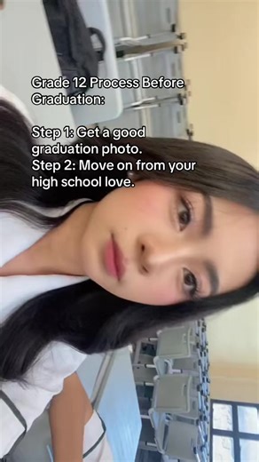 Moving On After High School: Graduation Makeup Tips