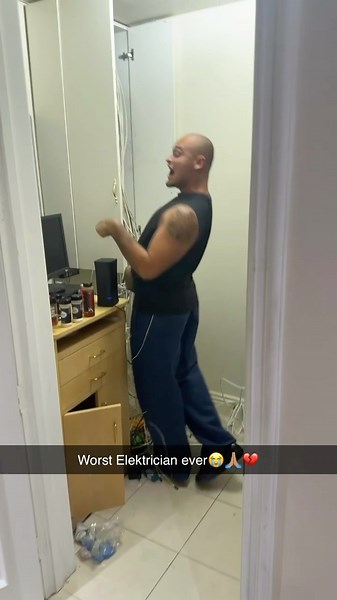 Worst electrician￼ EVER!! #viral #electrician #comedy #skit #meme #jokes