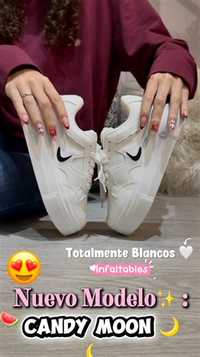 Jeff Shoes Calzado on Instagram: "🍬🌙 CANDY MOON 🌙🍬 El tenis más girl del momento 🤍💗 Totalmente blanco, con una suela intermedia que estiliza, un detalle de luna súper delicado en el lateral 🌙 y un corazón en la lengüeta 💖 que lo hace simplemente irresistible ✨ Sí… es ese tenis que eleva cualquier outfit 😍 🤍💗🌙🤍💗🌙 Además, tenemos más de 400 modelos para que armes tu combo soñado ✨ 🔥 PROMO: 2 pares de tenis x $180.000 🔥 👟 Los tenis más lindos de Colombia 🇨🇴 💳 Pagos con Addi, Si