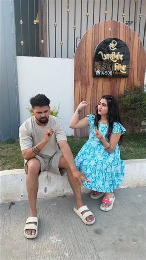 Introducing the "VitaWear SmartBand," a next-generation wearable gadget🎉