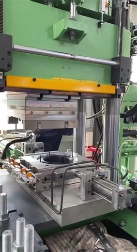 Compression Molding Machine 500×500 | Fast Production & Consistent Output. #rubberindustry #shorts