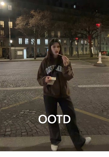 Paris at night is gorgeous #paris #ootd #disturbia