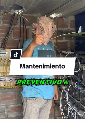 Cómo darle mantenimiento a una granja de bitcoin, minar bitcoin no es fácil pero si es posible si tienes la determinación #bitcoin #crypto #bitcoinmining #mantenimiento #electricidad