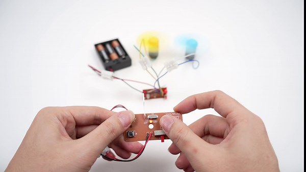 2.4Ghz Wireless Remote Transmitter and Receiver Set - Accessories for Science Project Creative Engineering STEAM Education for Kids Age 8 and up