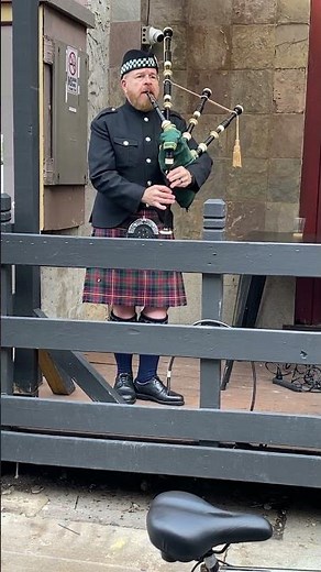 Bagpipe player at USMC 250 birthday 11/10/25 Phila